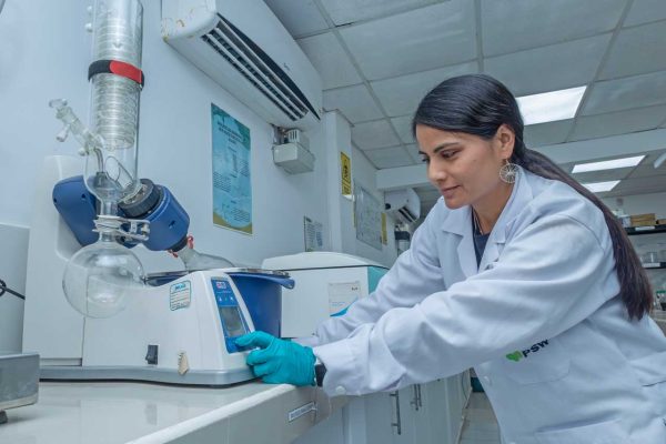 Iliana-Chang---Psychico-chemical-Lab